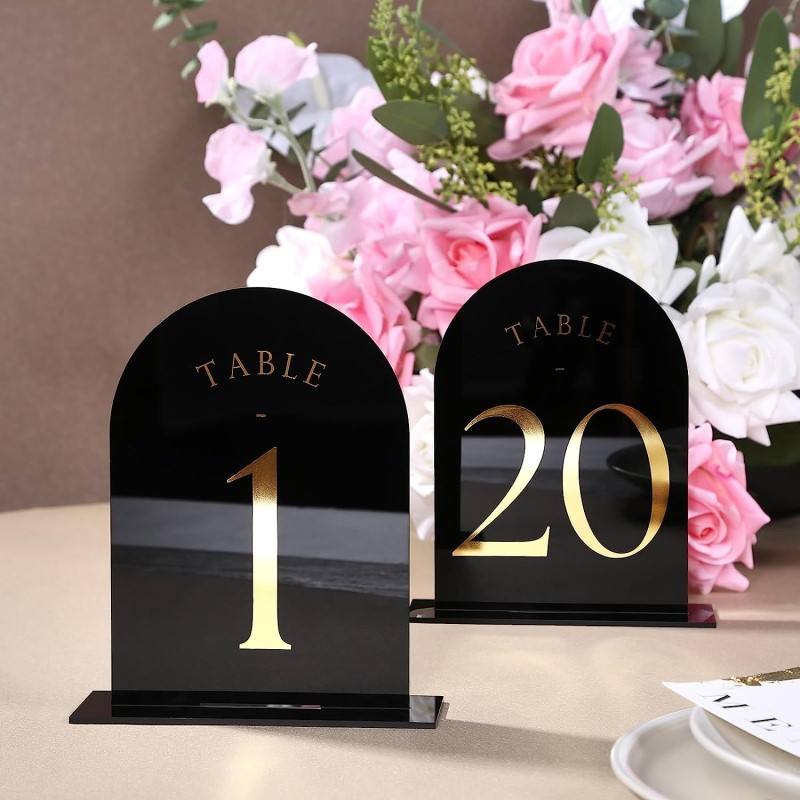 Arched Acrylic Table Numbers W - Table Number Gold recension och pris