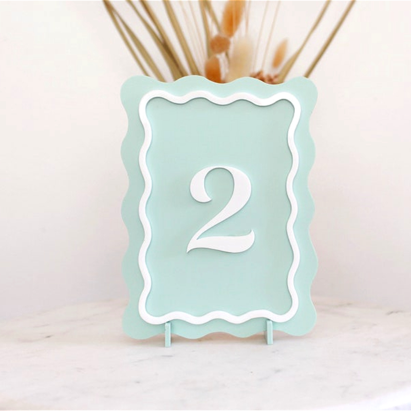 Wavy Wedding Table Numbers Cus - Table Number Gold recension och pris